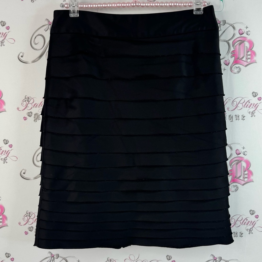 White House Black Market skirt tiered ruffle frilly Black Layered Pencil Skirt